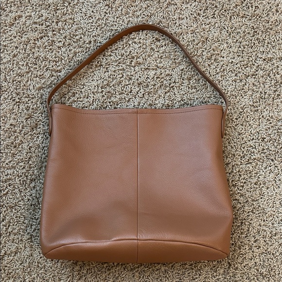 LOFT Handbags - LOFT leather purse